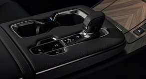 LEXUS LM ODMIENIŁ KOMFORT PODRÓŻY DLA PASAŻERÓW VIP