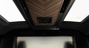 LEXUS LM ODMIENIŁ KOMFORT PODRÓŻY DLA PASAŻERÓW VIP