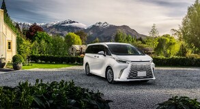 LEXUS LM ODMIENIŁ KOMFORT PODRÓŻY DLA PASAŻERÓW VIP