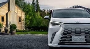 LEXUS LM ODMIENIŁ KOMFORT PODRÓŻY DLA PASAŻERÓW VIP