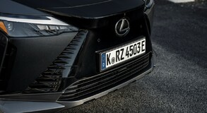 Lexus RZ 2023