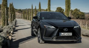 Lexus RZ 2023