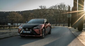 Lexus RZ 2023