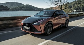 Lexus RZ 2023