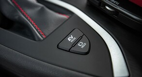 2019 UX F SPORT