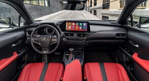 LEXUS UX Z NOWYMI MULTIMEDIAMI, POPRAWIONYM UKŁADEM JEZDNYM I Z WIĘKSZYMI MOŻLIWOŚCIAMI KONFIRGURACJI