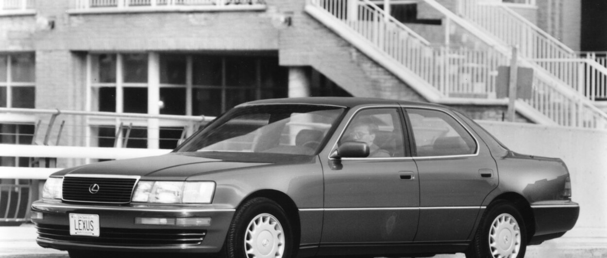 35 LAT LEXUSA W KANADZIE. WAŻNY RYNEK DLA MARKI I PIERWSZA FABRYKA POZA JAPONIĄ