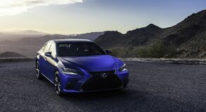 Lexus ES 2021