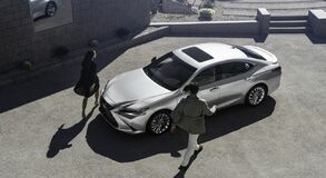 Lexus ES 2021