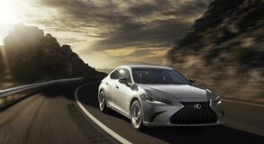 Lexus ES 2021