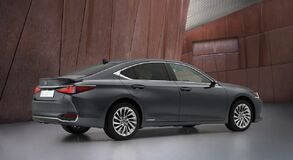 Lexus ES 2021