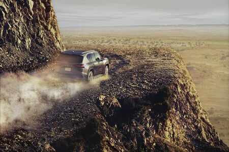 NOWA HYBRYDA DEBIUTUJE W LEXUSIE LX. STAŁY NAPĘD 4X4 I INNOWACYJNE ROZWIĄZANIA