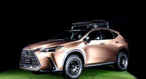  Offroad plug-in hibrid NX és hidrogénhajtású buggy a Lexus standján a Tokiói Autószalonon 