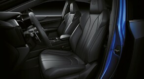 A ló és lovasának egységét idézi a vadonatúj Lexus NX pilótafülkéje