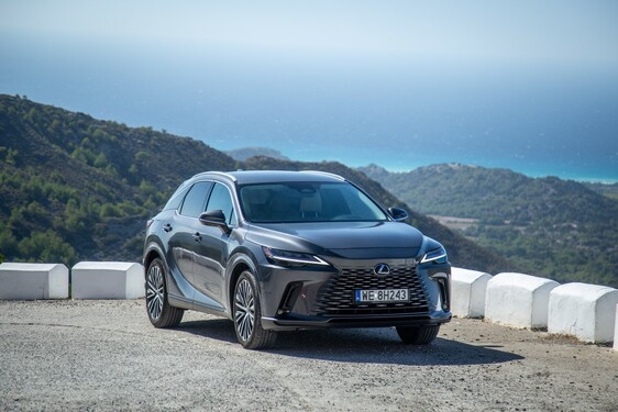 W 2024 ROKU LEXUS SPRZEDAŁ NA ŚWIECIE REKORDOWĄ LICZBĘ SAMOCHODÓW