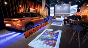 Lexus RZ comic Salva Espin
