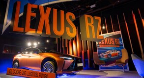 Lexus RZ comic Salva Espin