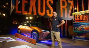 Lexus RZ comic Salva Espin