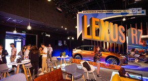 Lexus RZ comic Salva Espin