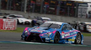 ÓRIÁSI SIKERT ARATOTT A LEXUS A SUPER GT VERSENYSOROZATBAN