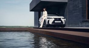 Lexus UX 2023