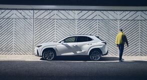 Lexus UX 2023