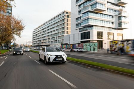 UX 250h NAJPOPULARNIEJSZYM LEXUSEM W KINTO ONE