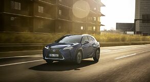 Lexus UX - local