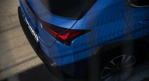 Lexus UX - local