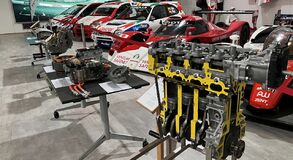 Wyjątkowa wystawa Lexusa. 35 lat silników V8 tej marki