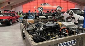 Wyjątkowa wystawa Lexusa. 35 lat silników V8 tej marki