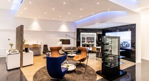 LEXUS ROZŠIRUJE SVOJU PREDAJNÚ SIEŤ OTVORENÍM NOVÉHO SHOWROOMU V ŽILINE 