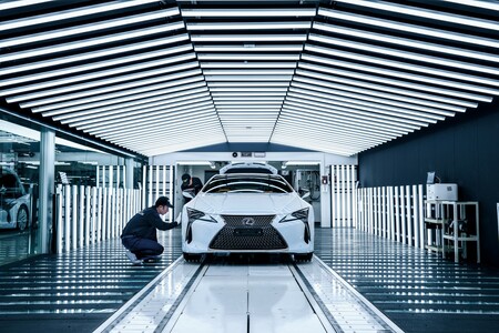 Z JAPONII DO POLSKI. W TYCH FABRYKACH PRODUKOWANE SĄ LEXUSY DLA POLSKICH KLIENTÓW