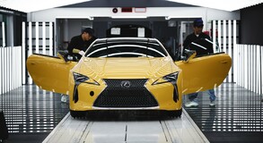 LEXUS LC YELLOW EDITION 