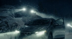  A Lexus derekasan kiveszi a részét a világ megmentéséből a Moonfall című mozifilmben 