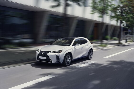 Lexus UX 2023