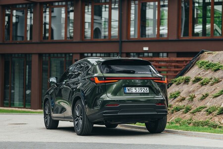 LEXUS NX Z SZYBKIM TERMINEM ODBIORU I KORZYSTNĄ RATĄ W NAJMIE KINTO ONE