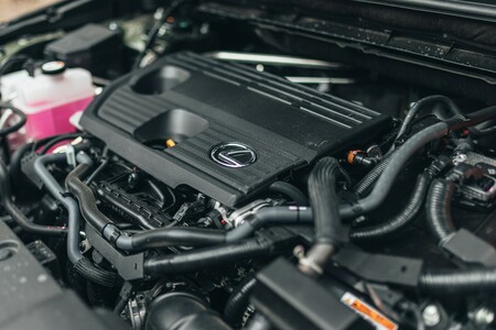 NIEZAWODNOŚĆ LEXUSA NAGRODZONA PO RAZ SZÓSTY. NX 350h HYBRYDĄ ROKU