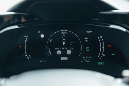 LEXUS NX PO RAZ TRZECI Z RZĘDU NAJLEPSZY W SWOIM SEGMENCIE