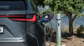 A vadonatúj Lexus NX full hibrid és plug-in hibrid hajtása is az iparág legfejlettebbje