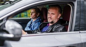 Lexus NX 300h - local