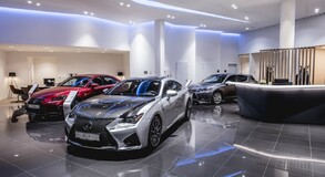 NEJMODERNĚJŠÍ DEALERSTVÍ V ČESKU I EVROPĚ MÁ NOVĚ LEXUS V PRAZE