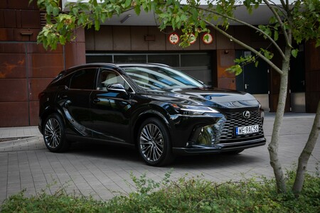INSTYTUT IIHS POTWIERDZIŁ NAJWYŻSZY POZIOM BEZPIECZEŃSTWA LEXUSA NX