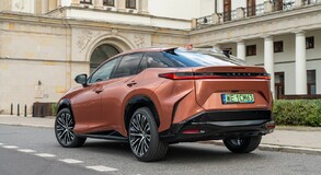 Lexus RZ 2023