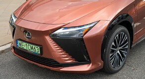 Lexus RZ 2023