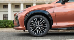 Lexus RZ 2023