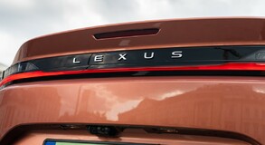 Lexus RZ 2023