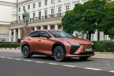OSTATNIE LEXUSY Z 2024 ROKU PRODUKCJI W OBNIŻONYCH CENACH. KORZYŚĆ DLA KLIENTA NAWET DO 100 000 ZŁ