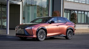 Lexus RZ 2023