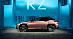 Lexus RZ 2023